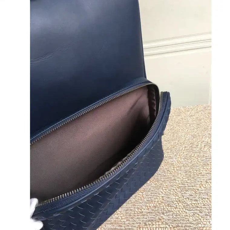 Official Brother Sam Bag 2108SF0220 Veneta Bottega 0523